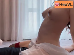 Chịch người yêu trung vú trắng tròn